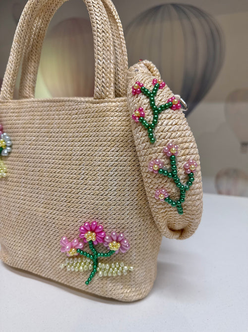 Beaded Flowers Raffia tote bag