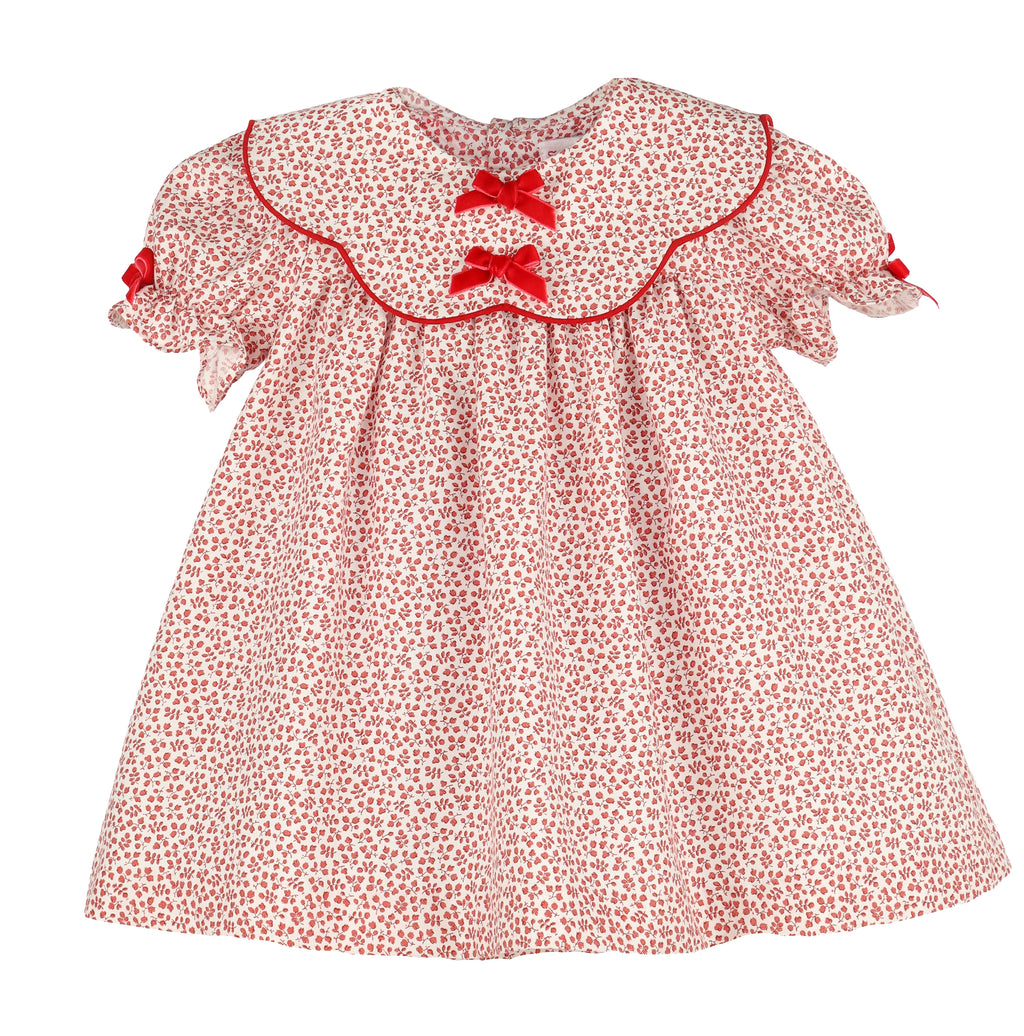 Lilly Scalloped Neck